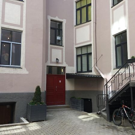 Sunny And Compact Apartment Riga Bagian luar foto