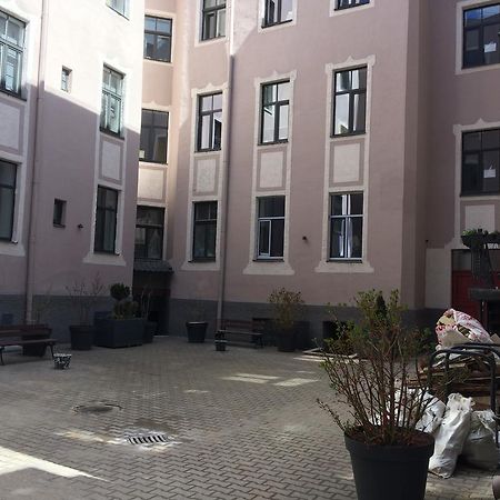 Sunny And Compact Apartment Riga Bagian luar foto