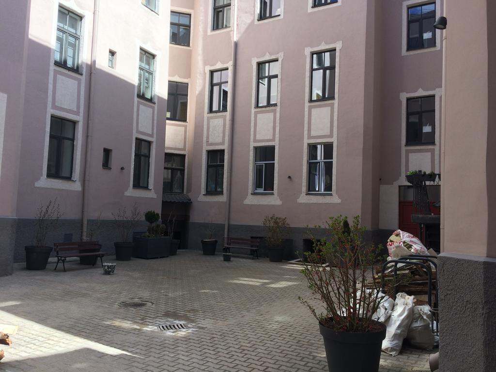 Sunny And Compact Apartment Riga Bagian luar foto
