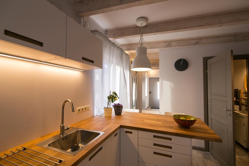 Sunny And Compact Apartment Riga Bagian luar foto